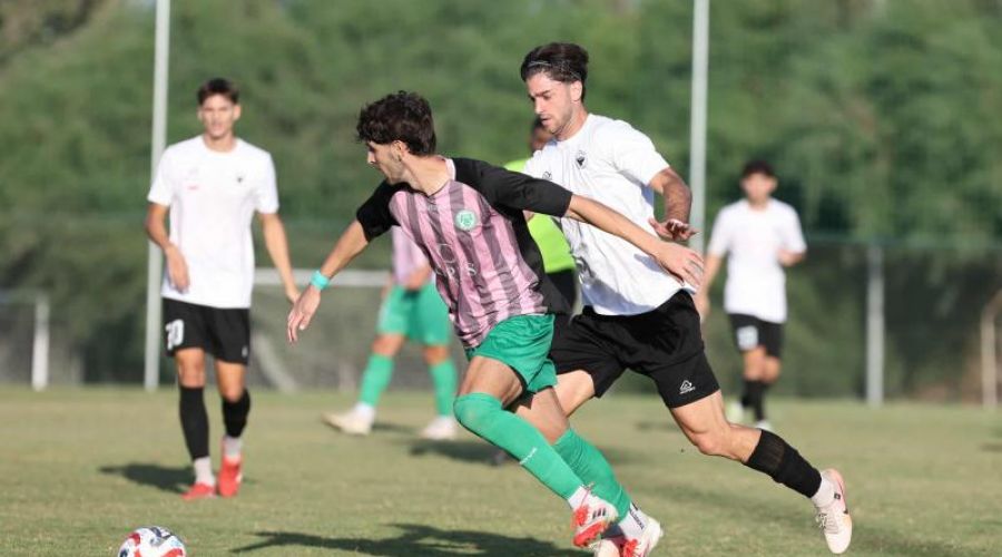 Β' Κατηγορία: Οδηγεί την κούρσα η ΠΑΕΕΚ