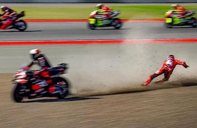 Νικητής στο Moto GP Ινδονησίας ο Αλντεγκέρ, τραυματίστηκε ο Μάρκεθ