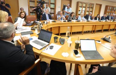 Ένταση και αντιπαραθέσεις στην Δικαιωμάτων για τις διαδηλώσεις