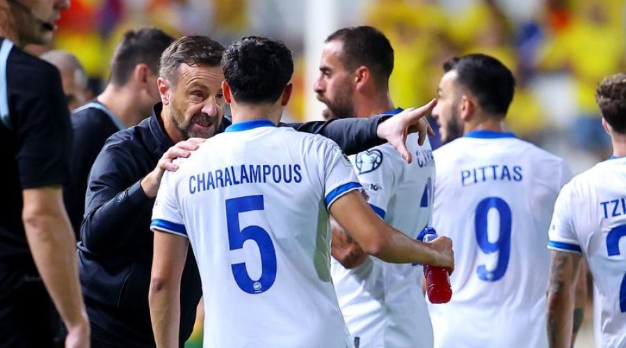 Βλέπει, επιβραβεύει και σκέφτεται το μέλλον! 