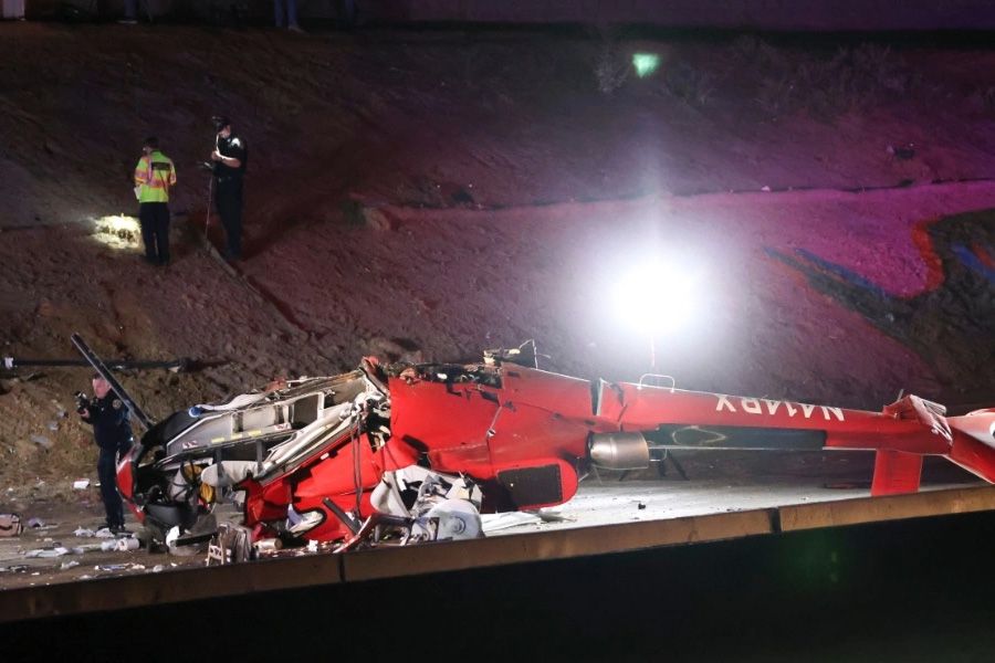 Συντριβή ελικοπτέρου σε αυτοκινητόδρομο της Καλιφόρνια (BINTEO)