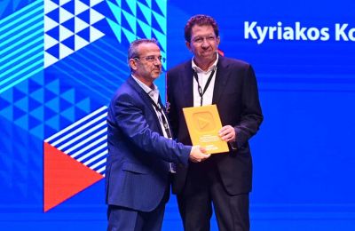 Βραβεύτηκε στη σκηνή του Digital Agenda ο Μάριος Πολυκάρπου