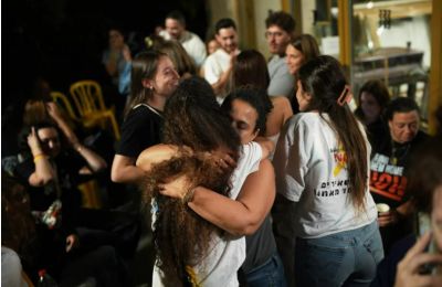 Πανηγυρισμοί σε Ισραήλ και Γάζα μετά το deal - Δάκρυα και χαμόγελα