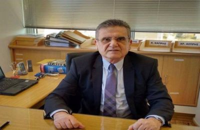 «Μια σοφή παροιμία λέει: Από 'σιει μούγια μουγιάζεται», έγραψε ο Ανδρέας Χασαπόπουλος, μετά την επιστολή από τον Κωνσταντίνο Χριστοφίδη, σημειώνοντας πως δεν αποσύρει τίποτα