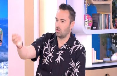 Το φλερτ που δέχεται από άντρες στα social media.