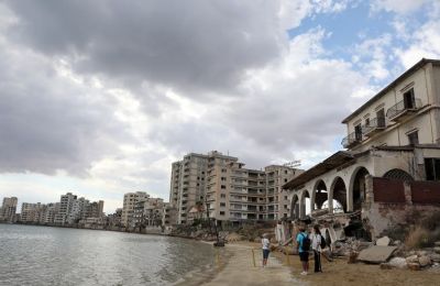 Υπόσχεται επιστροφή Βαρωσιού στους νόμιμους ιδιοκτήτες «υποψήφιος»