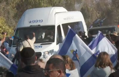 Ιστορικές στιγμές: Ξεκίνησε η απελευθέρωση των ομήρων της Χαμάς 