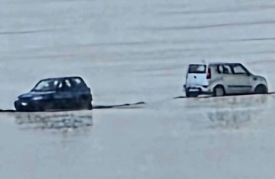 «Κόλλησαν» στην Αλυκή τα οχήματα -Έτσι θα απεγκλωβιστούν