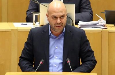 «Το ΕΛΑΜ λειτουργεί όπως ακριβώς μια συμμορία», έγραψε ο Ανδρέας Θεμιστοκλέους σε ανάρτησσή του στα social media, κατηγορώντας τον Χρίστο Χρίστου