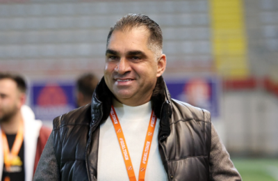 Καρμιώτισσα για Δημοσθένους: «Ντόπρος, μάγκας, παντελονάτος»
