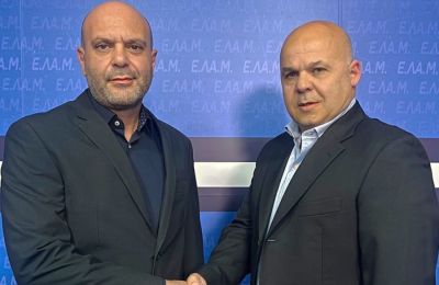 Τα κόμματα που «κάποιοι τα λένε ακροδεξιά», για τον ίδιο είναι «τα σωστά δεξιά κόμματα», είπε ο Ευγένιος Χαμπουλλάς