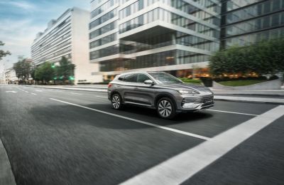 Το BYD SEAL U DM-i είναι το πρώτο Plug-in Hybrid (PHEV) όχημα της εταιρείας που διαθέτει την τεχνολογία Super DM (Dual Mode) της BYD στην Ευρώπη.