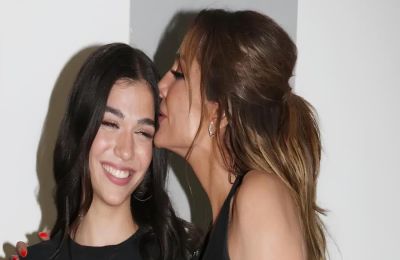 Η Μελίνα Νικολαΐδη τραγούδησε α καπέλα Βασίλη Παπακωνσταντίνου