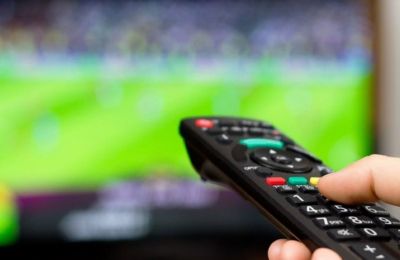 TV Guide: Τα βλέμματα στο Καζακστάν