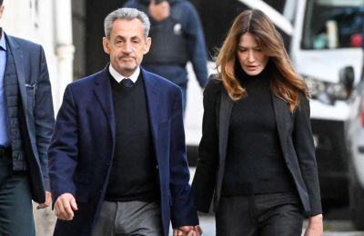 Ο Σαρκοζί έφτασε στη φυλακή - Χειροκροτούσαν υποστηρικτές του (ΒΙΝΤΕΟ)