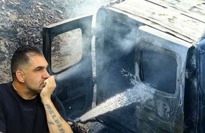 Η κίτρινη μπλούζα του οδηγού, που καταγράφηκε καθαρά στις κάμερες, έδωσε στους ανακριτές ένα οπτικό «σήμα» που οδήγησε γρήγορα στην ταυτοποίηση συγκεκριμένου προσώπου