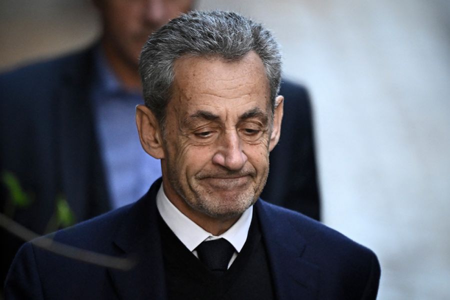 Ο Σαρκοζί στη φυλακή: Η πρώτη μέρα και η νέα καθημερινότητα Ο Σαρκοζί στη φυλακή: Η πρώτη μέρα και η νέα καθημερινότητα