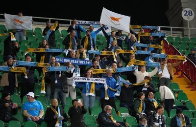 Οπαδός Πάφου επέστρεψε στο γήπεδο για να βρει το πορτοφόλι!