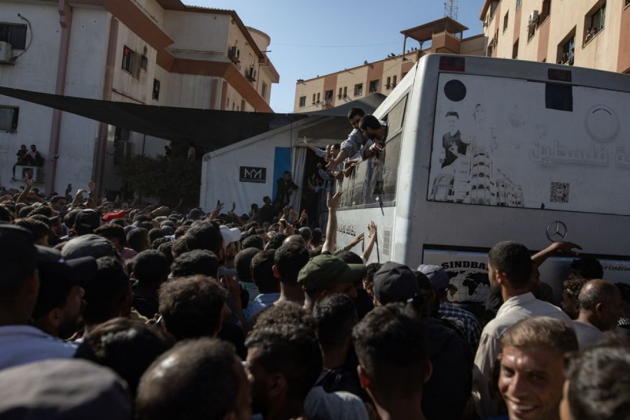 Η καθυστέρηση στην επιστροφή σορών απειλεί την εκεχειρία Η καθυστέρηση στην επιστροφή σορών απειλεί την εκεχειρία