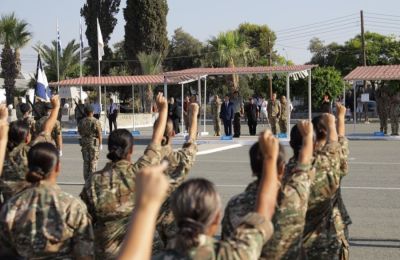 Στις ενδιαφερόμενες γυναίκες για εθελοντική στράτευση έχει σταλθεί το σημείωμα για την κατάταξή τους, που προγραμματίστηκε για τις 31 Οκτωβρίου