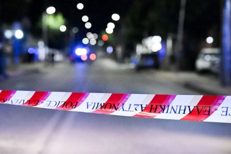 Ανήλικη βρέθηκε με αεροβόλο όπλο στην Καλαμάτα Ανήλικη βρέθηκε με αεροβόλο όπλο στην Καλαμάτα