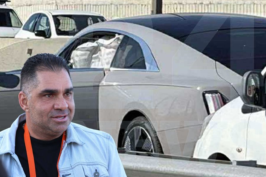 Νέα εξέλιξη στο φόνο Δημοσθένους: Ελεύθερος ο οδηγός του διπλοκάμπινου Νέα εξέλιξη στο φόνο Δημοσθένους: Ελεύθερος ο οδηγός του διπλοκάμπινου