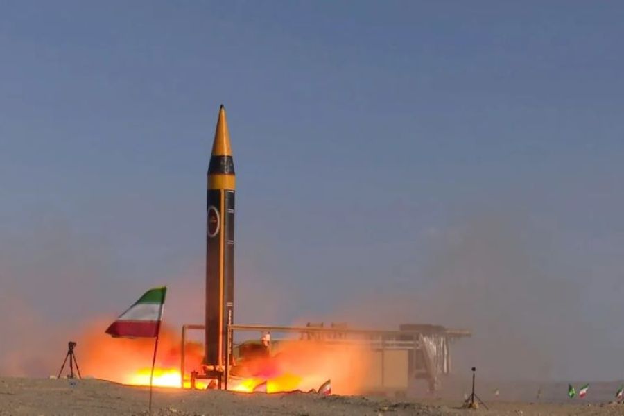 Το Ιράν «ξαναχτίζει» το οπλοστάσιό του με τη βοήθεια της Κίνας