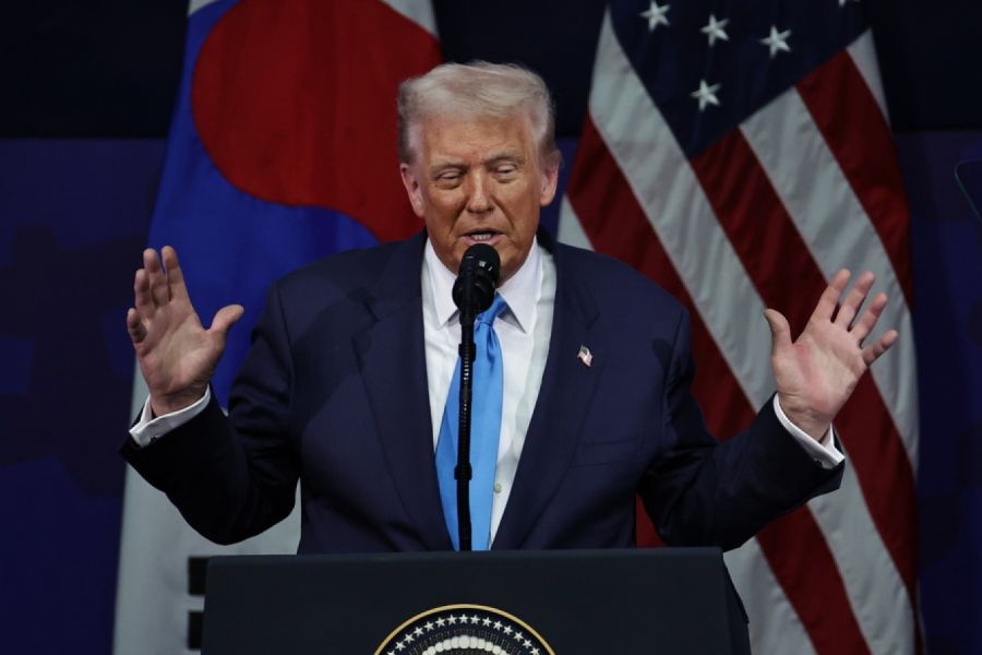 Τραμπ για Ουκρανία: Μερικές φορές πρέπει να τους αφήσεις να πολεμήσουν Τραμπ για Ουκρανία: Μερικές φορές πρέπει να τους αφήσεις να πολεμήσουν