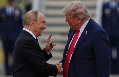 Λόγω επιμονής της Μόσχας ακυρώθηκε η συνάντηση Τραμπ-Πούτιν