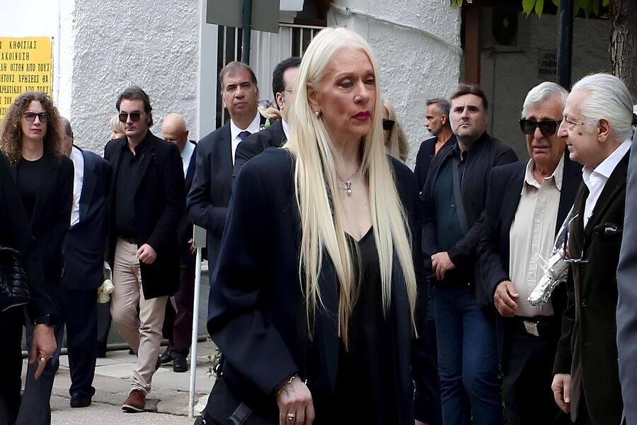 Το τελευταίο «αντίο» στον Γιώργο Νιάρχο