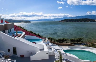 Σαντορίνη… made in China και άλλες copy-paste πόλεις στον πλανήτη