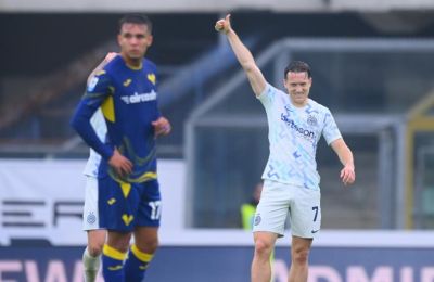 Δραπέτευσε με τη νίκη από την έδρα της Βερόνα η Ίντερ