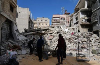 Εικόνες καταστροφής μετά το ισραηλινό σφυροκόπημα στη Γάζα