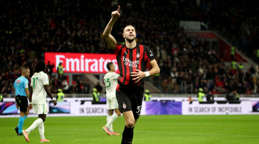 Λύγισε τη Ρόμα η Μίλαν και έβαλε... φωτιά στη Serie A!