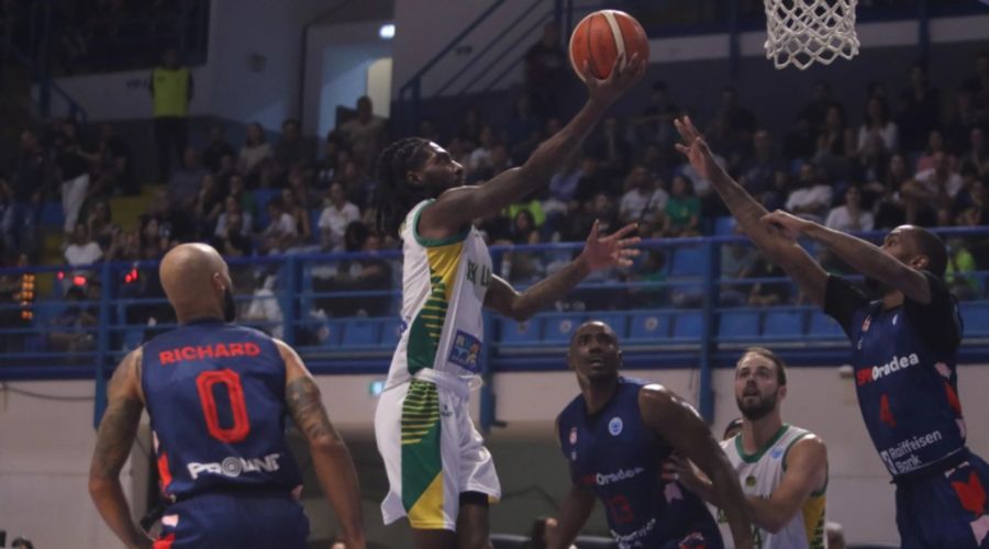 Συναρπαστικός αγώνας με ήττα στο φινάλε για την Πετρολίνα ΑΕΚ