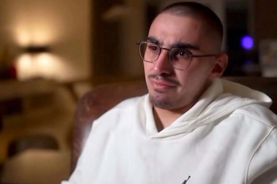 «Με έδεσαν ενώ ήμουν εντελώς γυμνός. ήμουν διαλυμένος»