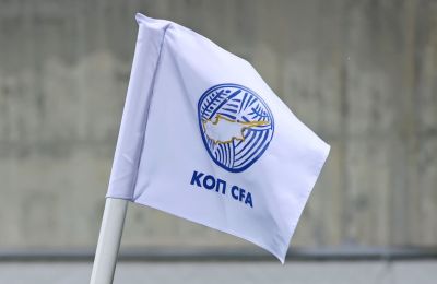 Με κουτάλα (;)  