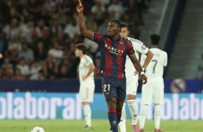 Στο στόχαστρο Μπαρτσελόνας, Ρεάλ και Γιουνάιτεντ το αστέρι της Λεβάντε