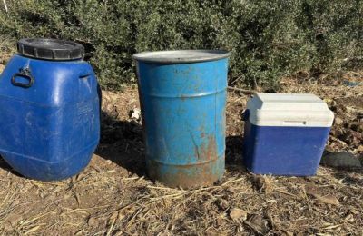 Έκρυβε σε παγωνιέρα και βαρέλια 9kg ναρκωτικά (ΦΩΤΟΣ)