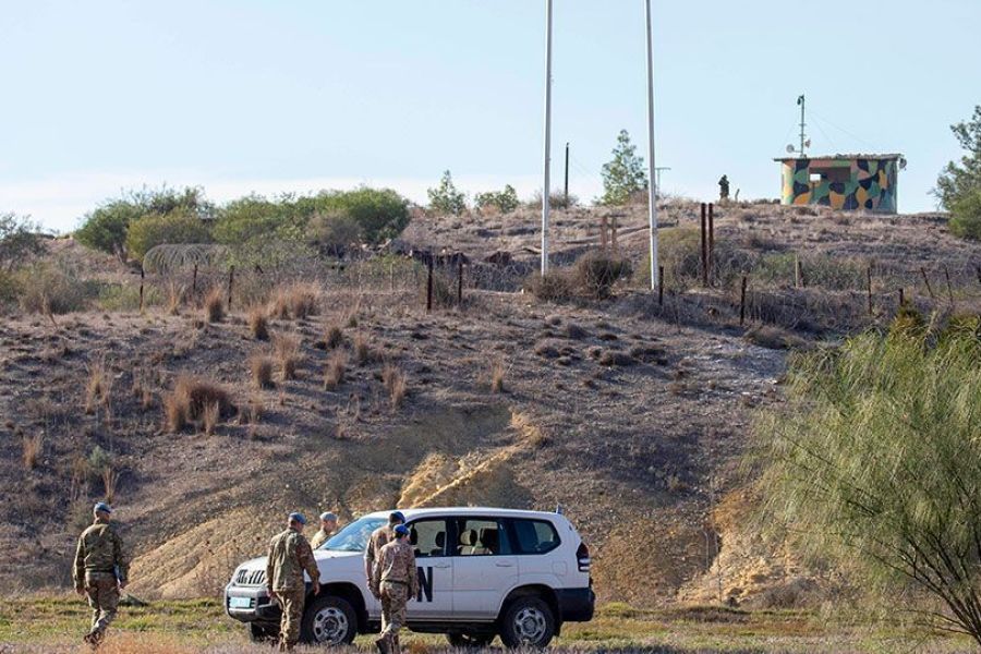 Ένταση στη Δένεια με τουρκικό στρατιωτικό όχημα και Ε/κ γεωργό Ένταση στη Δένεια με τουρκικό στρατιωτικό όχημα και Ε/κ γεωργό