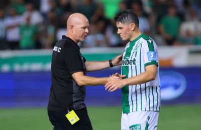 Ούτε στον πάγκο