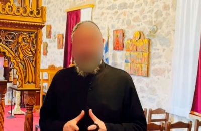 Αυτοανακηρύχθηκε «Αρχιεπίσκοπος των Παλαιοημερολογιτών» και δημιούργησε τη δική του «μητρόπολη» σε διαμέρισμα της Αθήνας