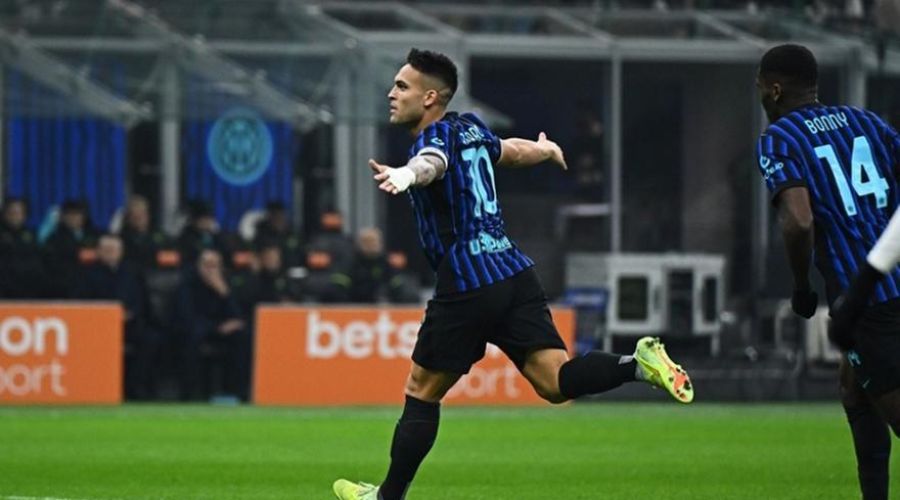 Η Ίντερ «καθάρισε» τη Λάτσιο κι ανέβηκε στην κορυφή στο… χαλαρό!