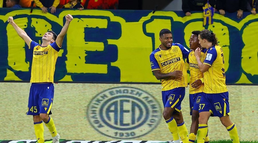 AEΛ: Το βράδυ των επιθετικών δείχνει το δρόμο