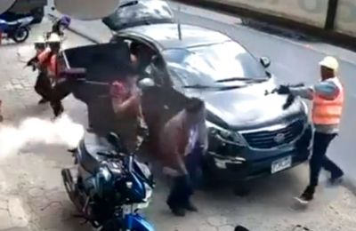 Oι εκτελεστές σκέπασαν τη σορό του Ραμίρεζ με το μπουφάν που φορούσε και διέφυγαν προς άγνωστη κατεύθυνση