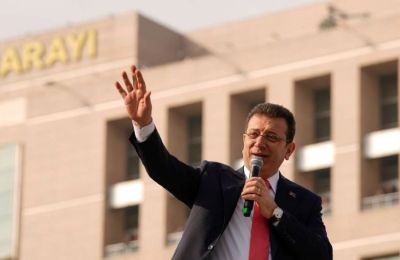 Ο Εκρέμ Ιμάμογλου