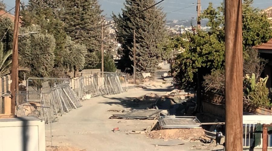 Σε περιοχή του Ύψωνα βρίσκεται σε εξέλιξη έργο υπογειοποίησης υπηρεσιών, συστήματος απορροής λυμάτων, κατασκευής ποδηλατόδρομου, πεζοδρομίων και φύτευσης δέντρων (Φωτό: 24News)