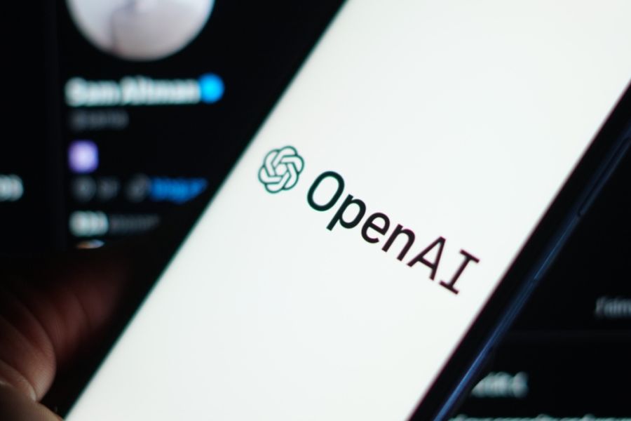 Παράνομη η χωρίς άδεια χρήση στίχων από πλατφόρμες τεχνητής νοημοσύνης