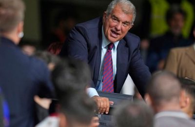 Ο Λαπόρτα ξέκοψε τη συζήτηση για επιστροφή Μέσι