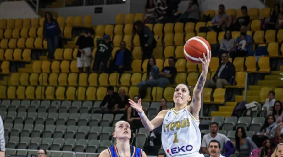 Το πάλεψε αλλά έχασε η Εθνική Γυναικών 